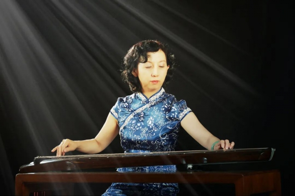 1686122649824058.jpg 张薇.jpg