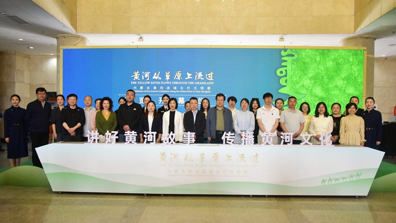 1715851364911948.jpg 合影.JPG