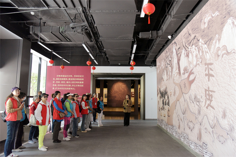 1717749654865774.jpg 参观平度市博物馆 (2).jpg
